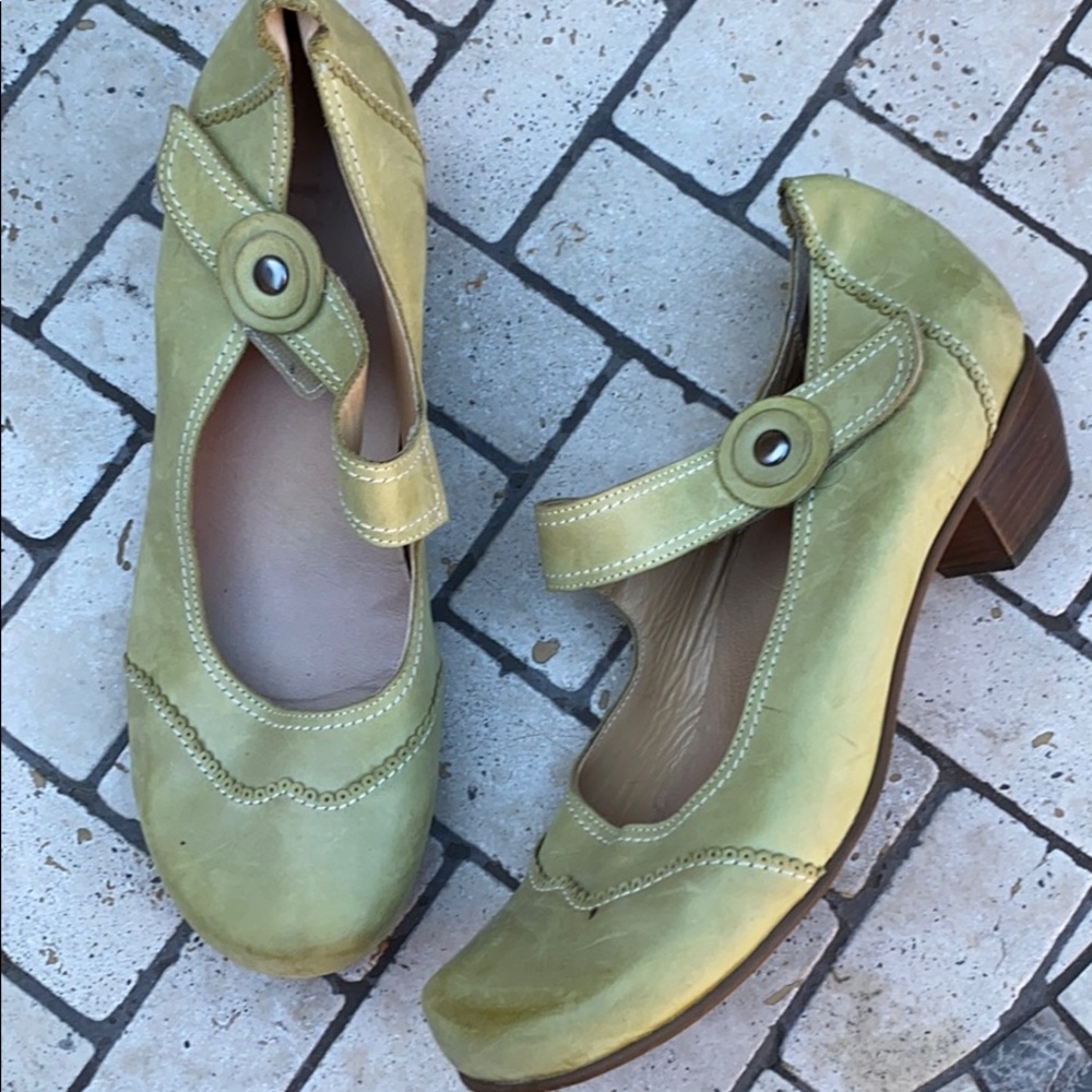 Fiji Shoes
